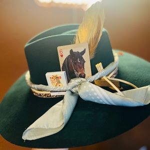 Custom Charlie 1 Horse Hat- Highway Green 
Wool/Felt 

Texas Wild Cowgirl